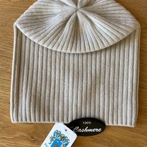 Cashmere slouchy beanie